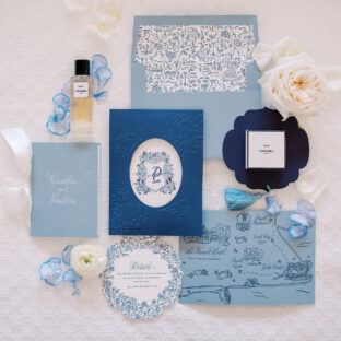 Bella Figura embossed pocket panel