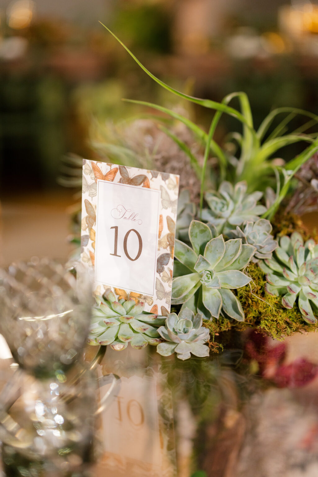 Bella Figura Digital Table Card