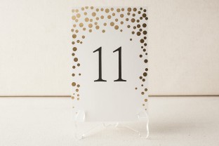 Dots table top card B