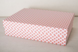 Medium jute boxes from Smock