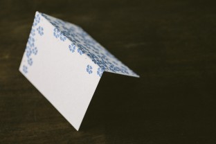 Letterpress + foil stamped folded place cards from Smock