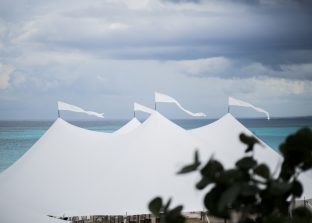 Beach wedding in the Bahamas