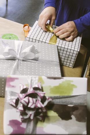 Holiday gift wrapping workshop with Smock + May Arts Ribbon