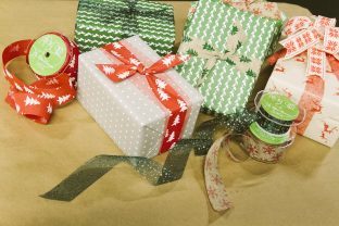 Smock gift wrapping workshop with May Arts Ribbon