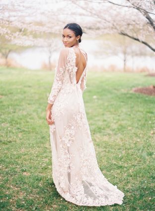 Cherry Blossom wedding inspiration | photos by Angela Newton Roy Photography