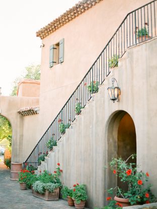 Romantic real wedding at the Silverleaf in Scottsdale, Arizona | Photos by Rachel Solomon Photography
