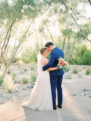 Romantic real wedding at the Silverleaf in Scottsdale, Arizona | Photos by Rachel Solomon Photography